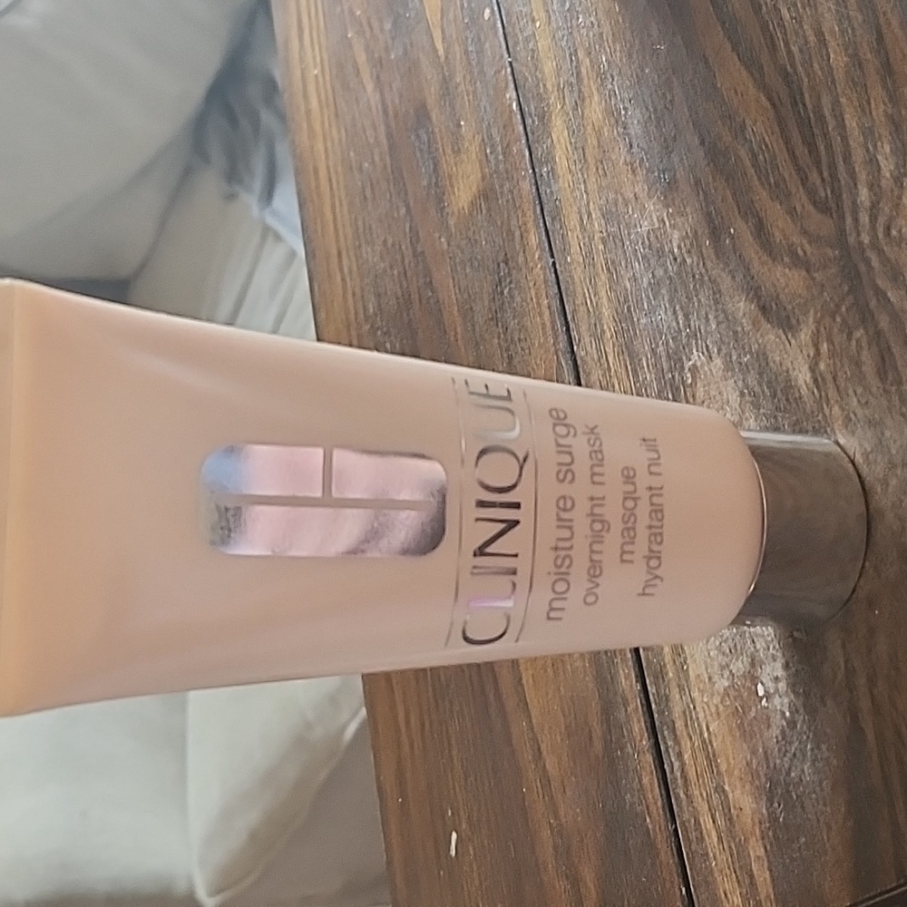Moisture Surge Overnight Mask